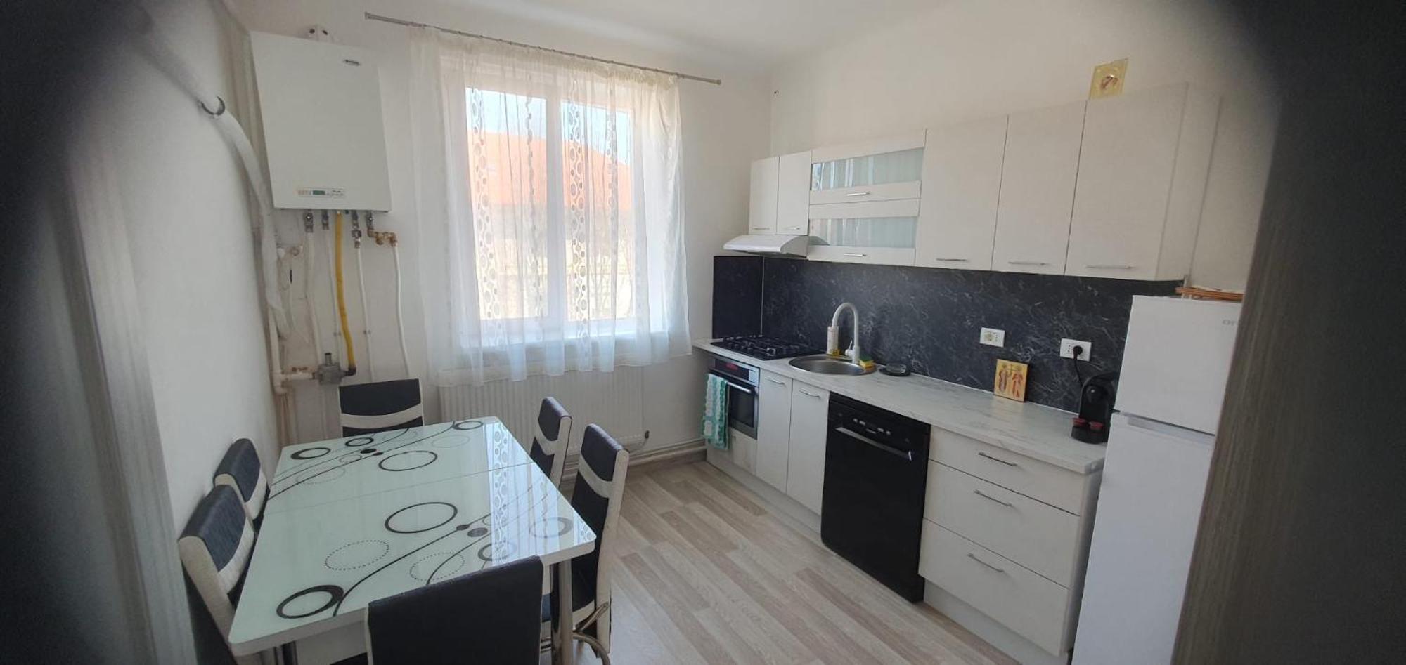 Aeroport Accommodation Bacau Ngoại thất bức ảnh